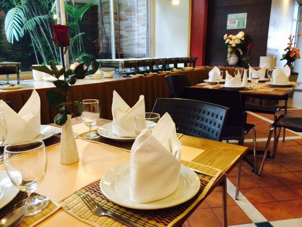 Hatyai Golden Crown Hotel Hat Yai Dış mekan fotoğraf