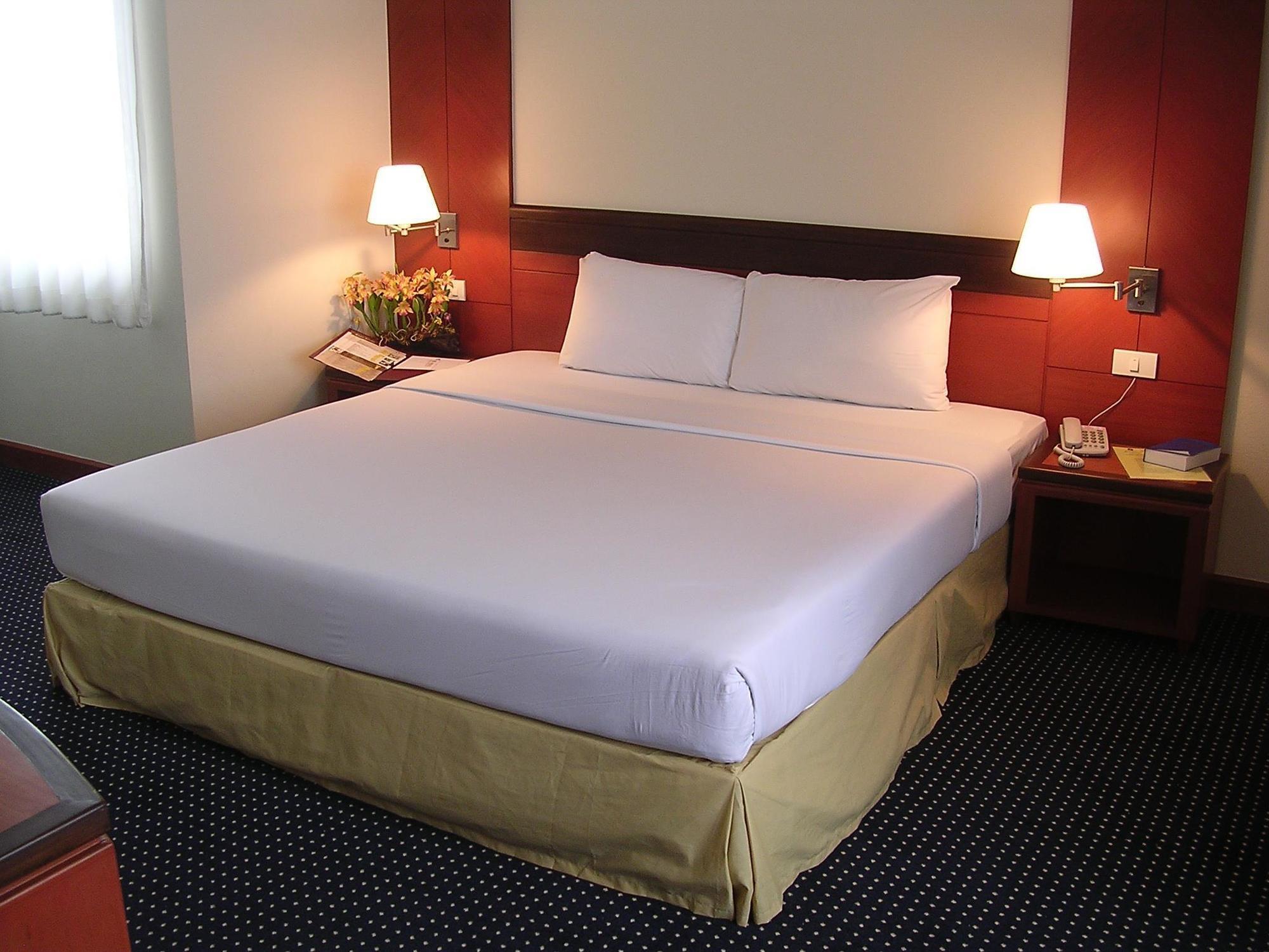Hatyai Golden Crown Hotel Hat Yai Dış mekan fotoğraf